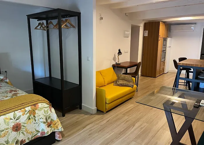 Apartaments Via de l\'Imperi Romà